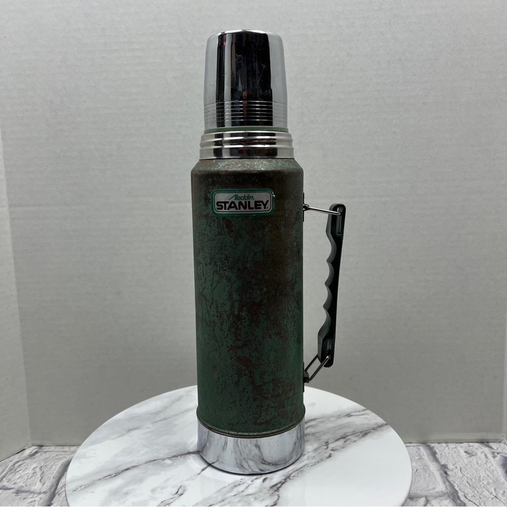 VINTAGE ALADIN STANLEY Thermos 1QT Green Hammertone | 1980s Hot/Cold Bottle